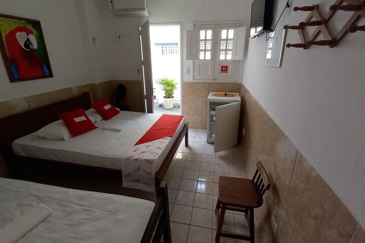 Room 5 of 9