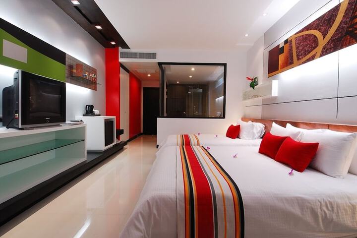 Room 38 of 168