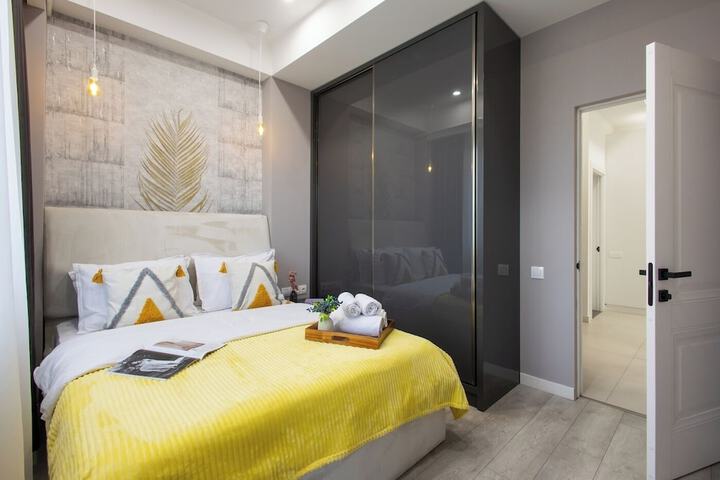 Room 3 of 126