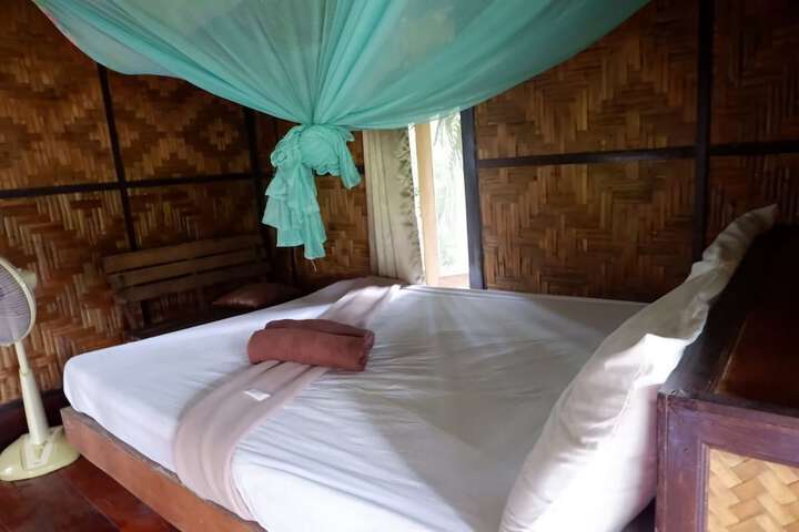 Room 18 of 38