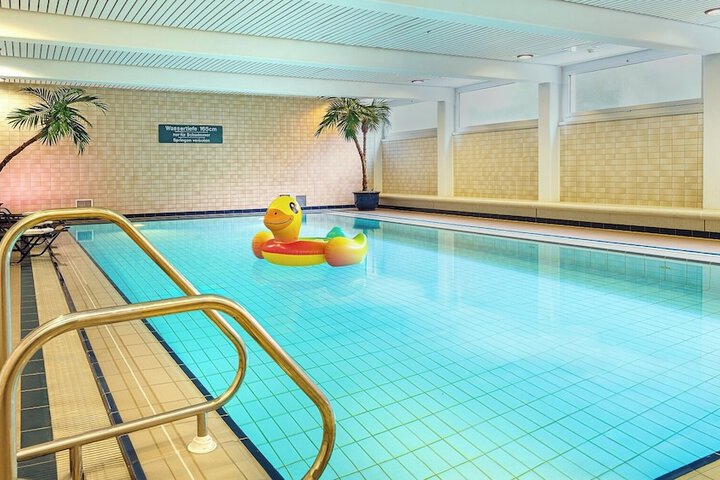 Pool 35 of 87
