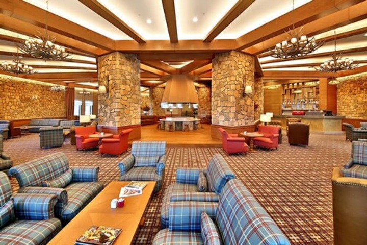 Hotel Interior 7 of 130