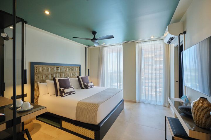 Room 4 of 41