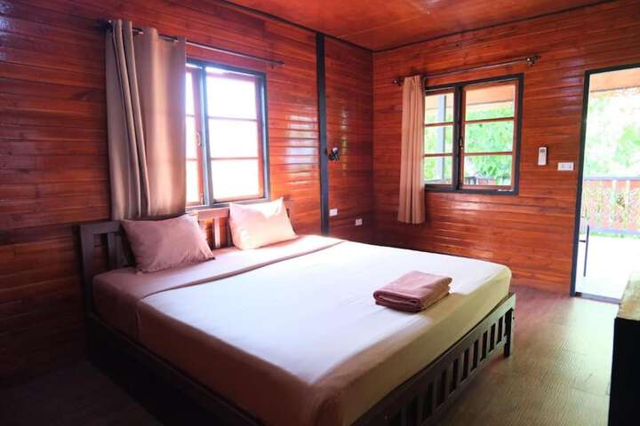 Room 28 of 119