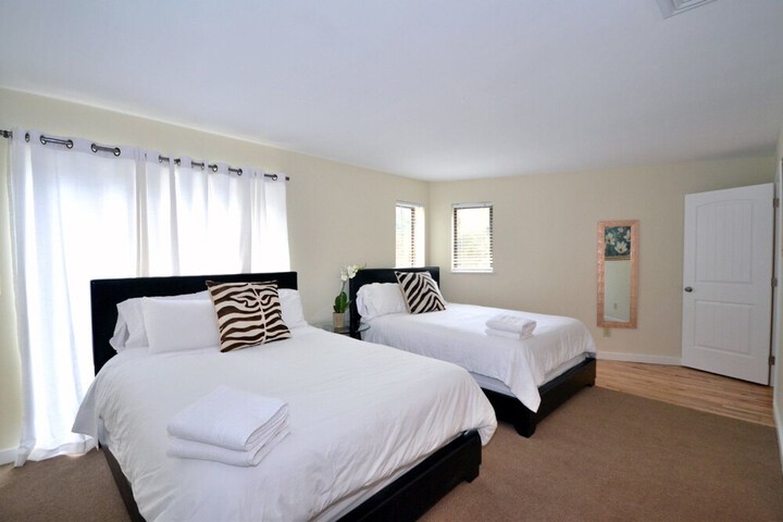 Room 3 of 19