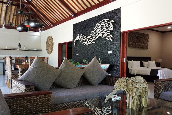Room 12 of 51