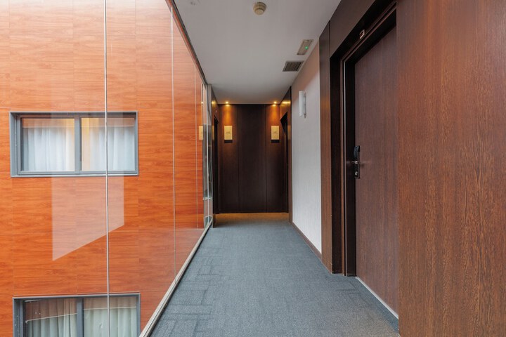 Ballroom/Hall 42 of 55