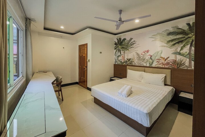 Room 15 of 30