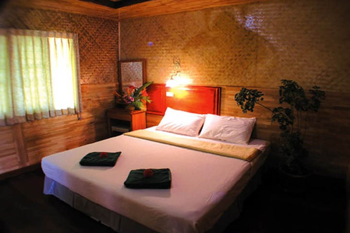 Room 6 of 60