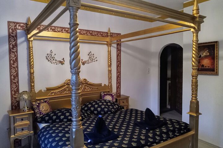 Room 21 of 40