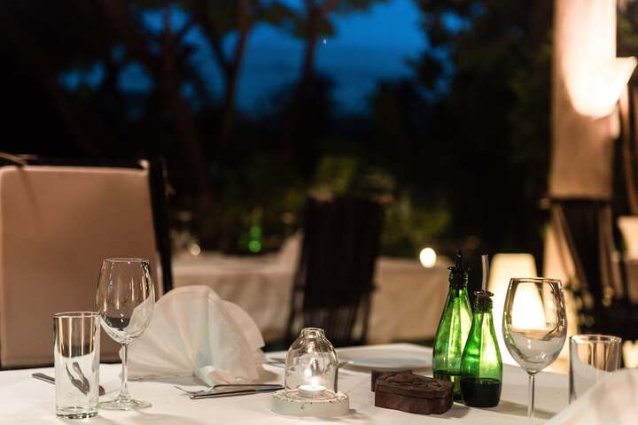 Dining 85 of 137