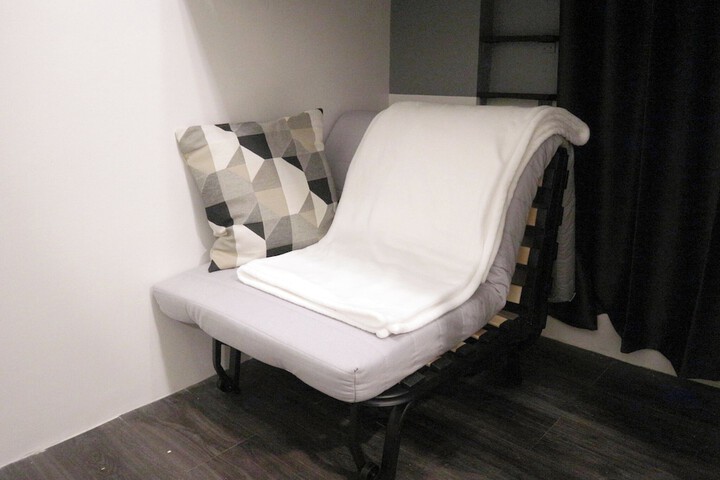 Room 14 of 32