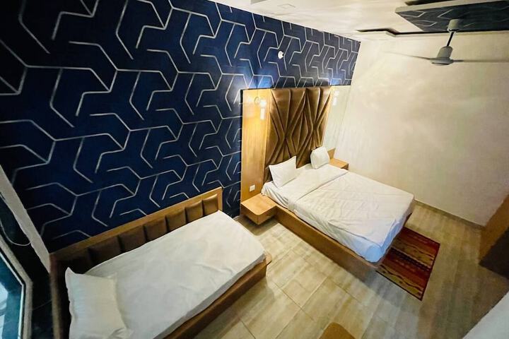 Room 15 of 20