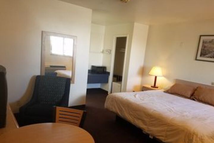 Room 19 of 43
