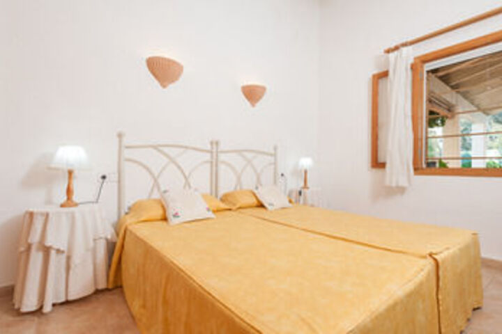 Room 20 of 35
