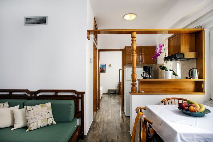 Room 9 of 46