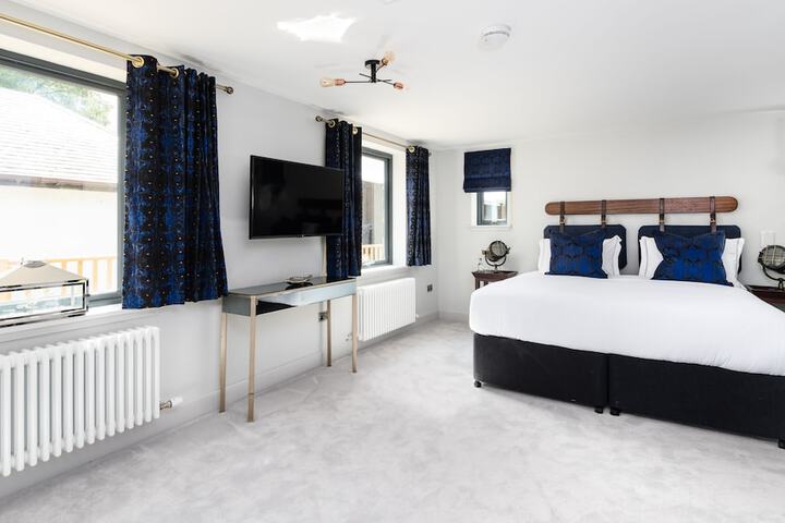 Room 55 of 160