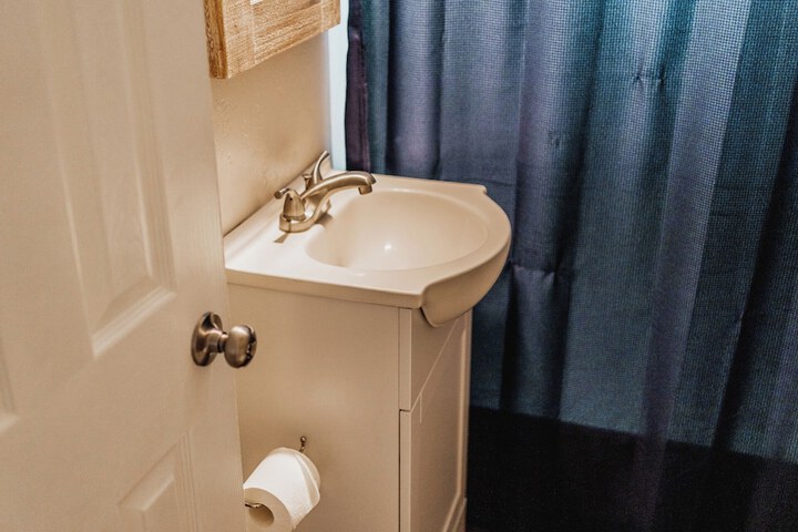 Room 880 of 917
