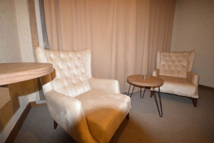 Room 20 of 39