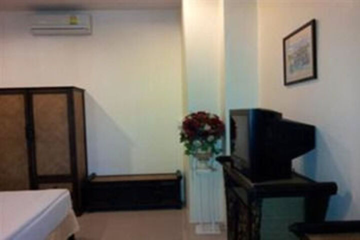 Room 3 of 14