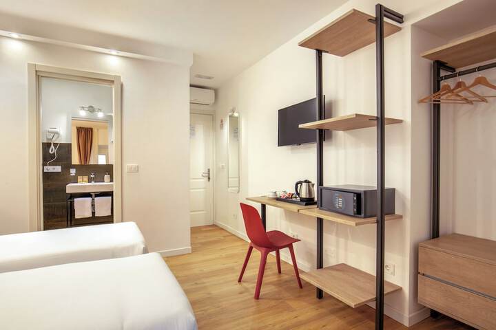 Room 48 of 88