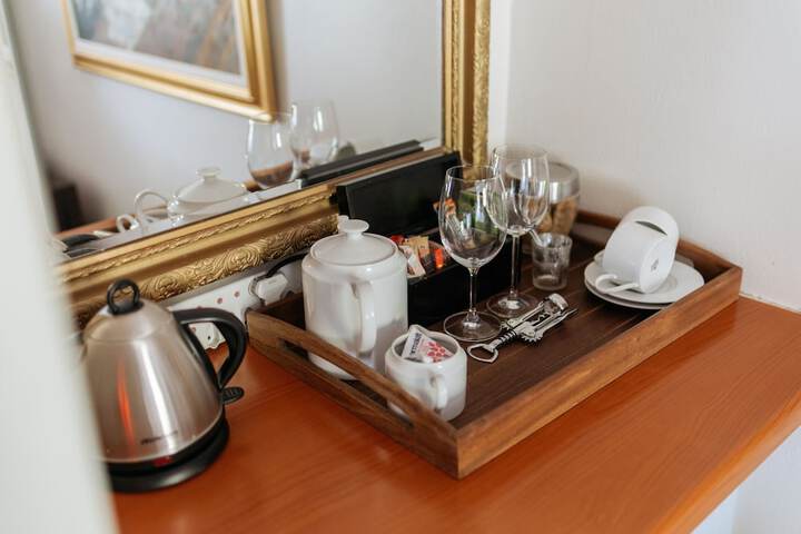 Breakfast/Coffee Service 15 of 43