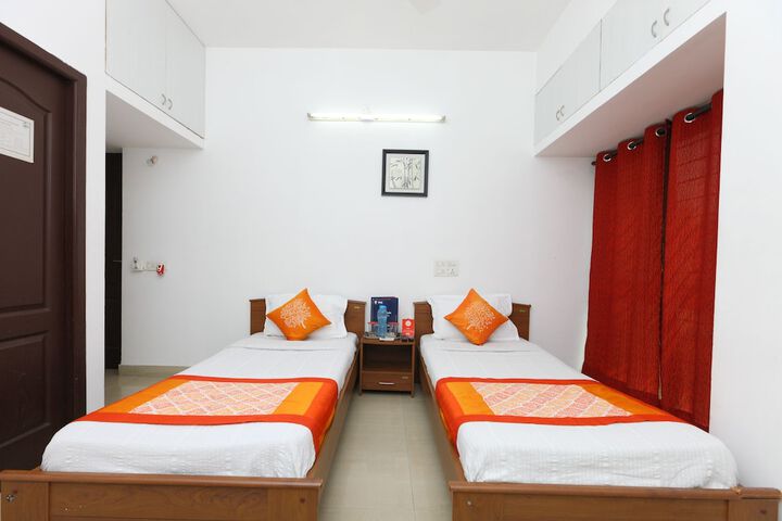 Room 11 of 22