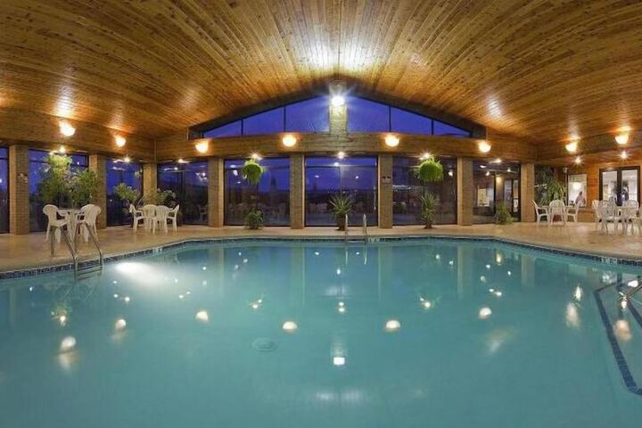 Pool 40 of 66