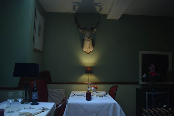 Dining 15 of 29