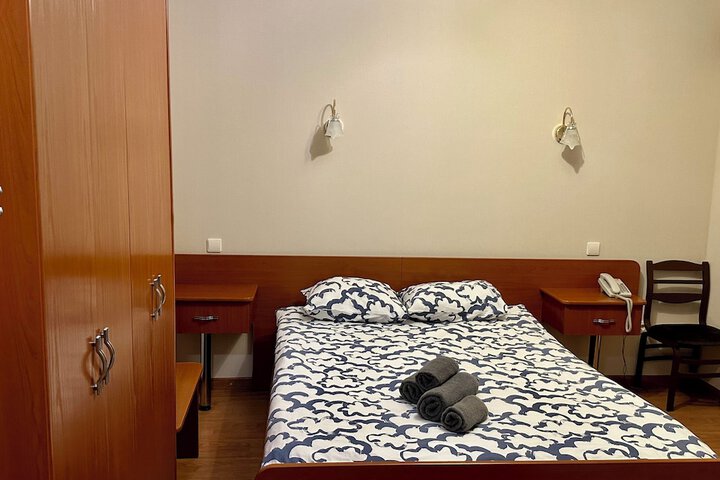Room 16 of 33