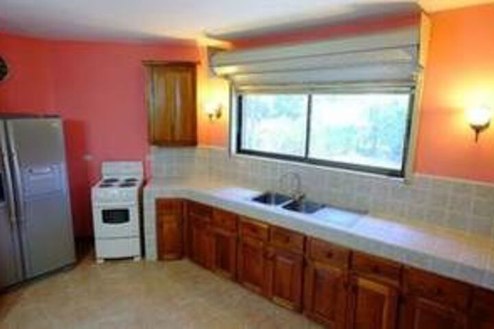 Room 115 of 163