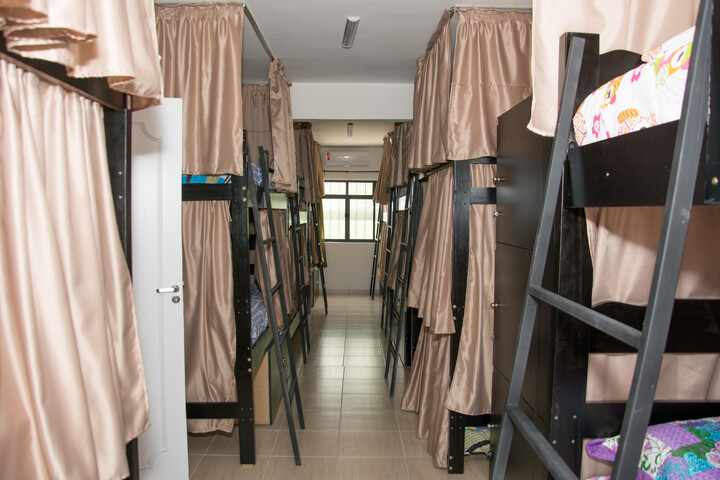 Room 7 of 28