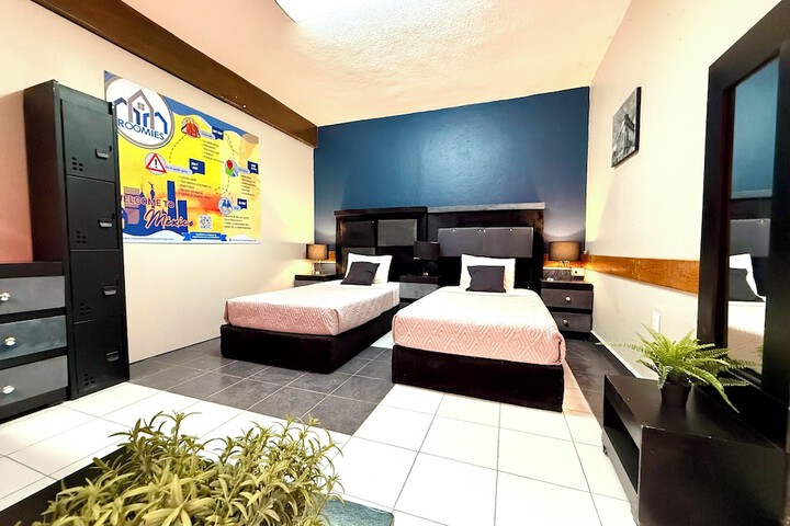 Room 22 of 28