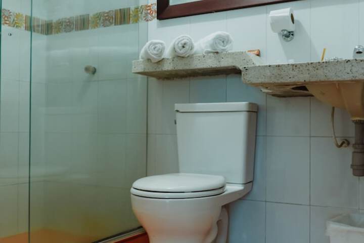 Room 35 of 62