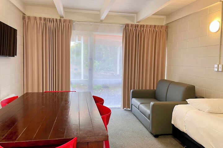 Room 59 of 98
