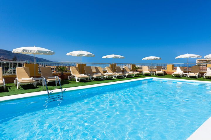 Pool Hotel