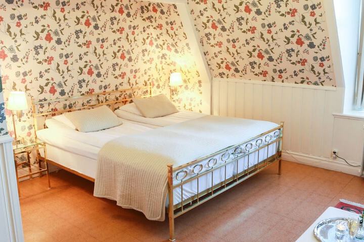 Room 21 of 52