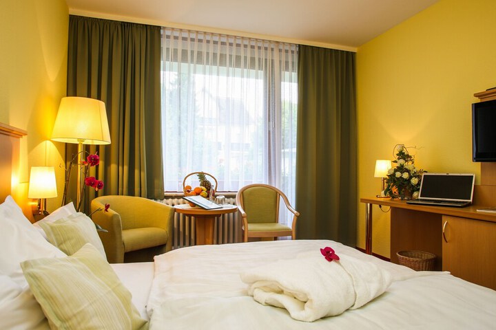 Room 8 of 161