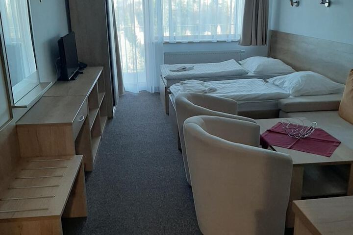 Room 8 of 61