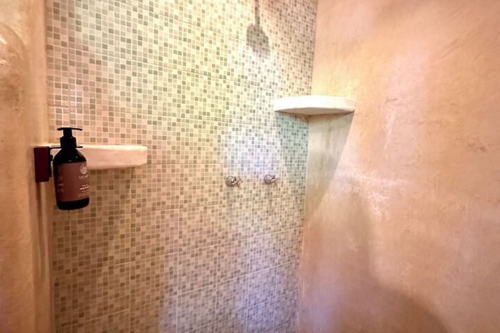 Room 103 of 167
