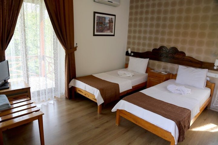 Room 7 of 39