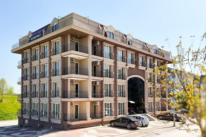 Hotel 128 of 136