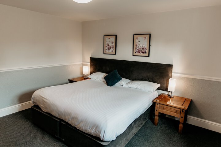 Room 15 of 43