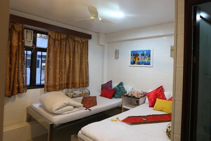 Room 20 of 48