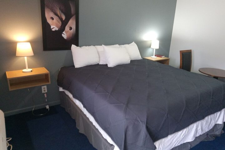 Room 3 of 21