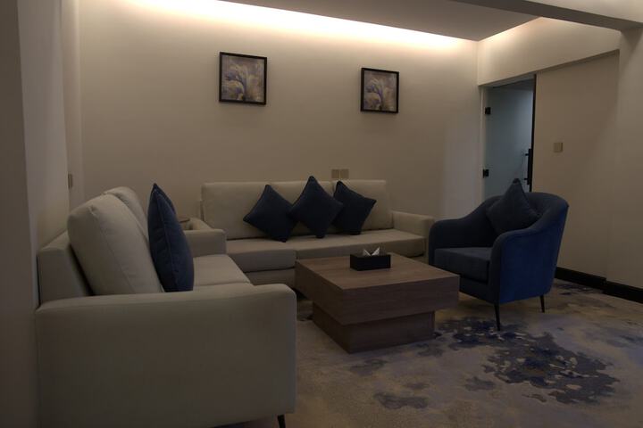 Room 12 of 47