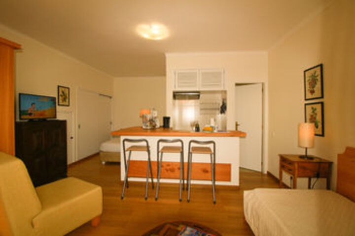 Room 33 of 33