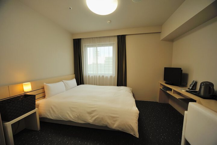 Room 9 of 43