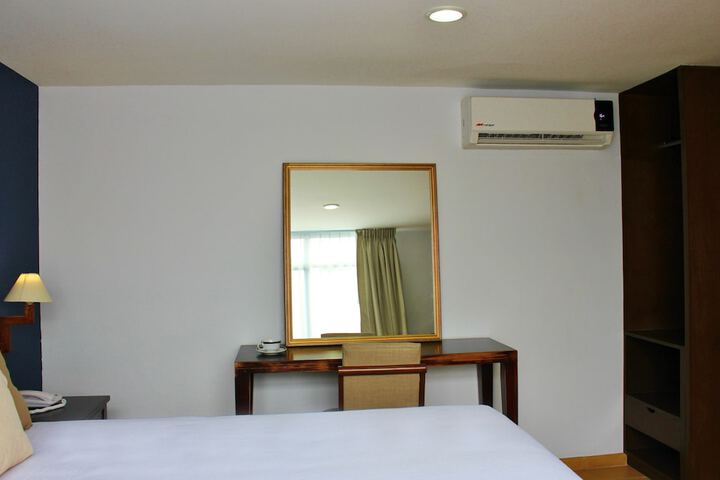 Room 20 of 131