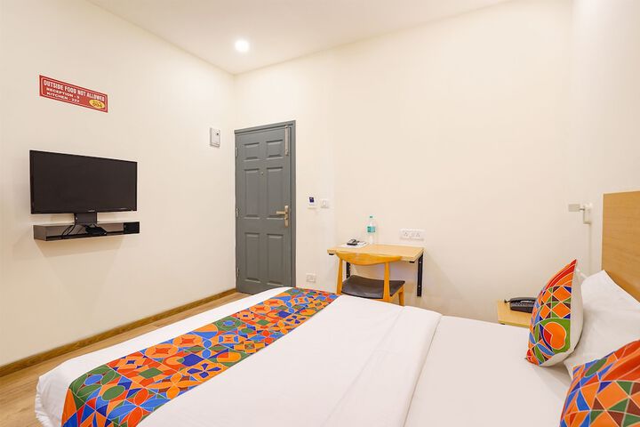 Room 22 of 34
